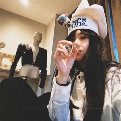 都是她的错